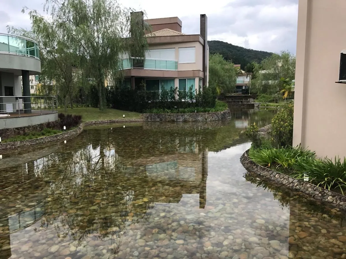Belíssimo resort com águas termais Aguas Mornas 0*,  Brasil